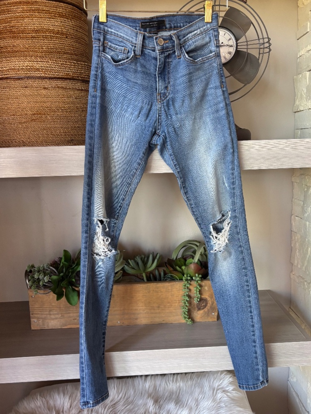 Flying Monkey-Platinum Distressed Stretch Skinny Jeans Size 27